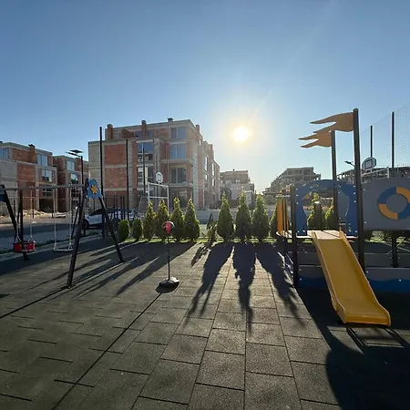 сарафово Family