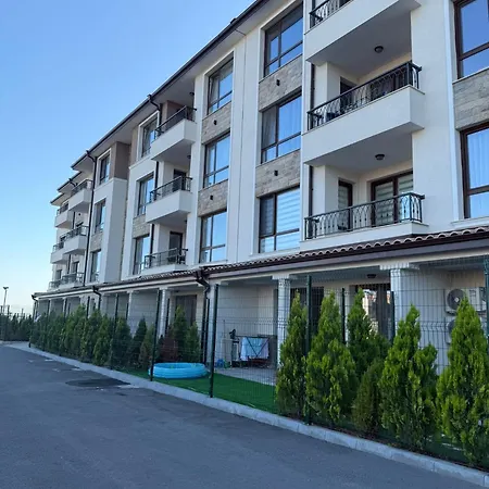 сарафово Family